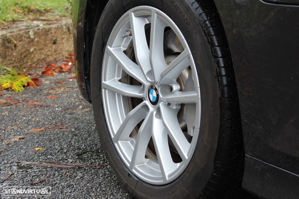 BMW 330 - 16