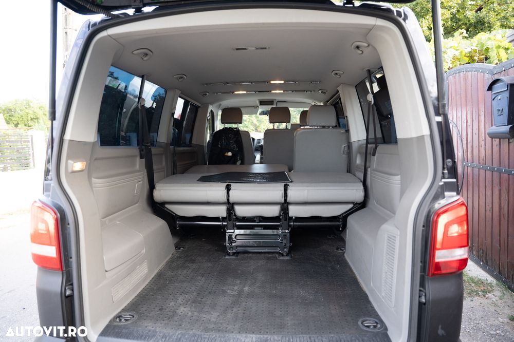 Volkswagen Caravelle - 7