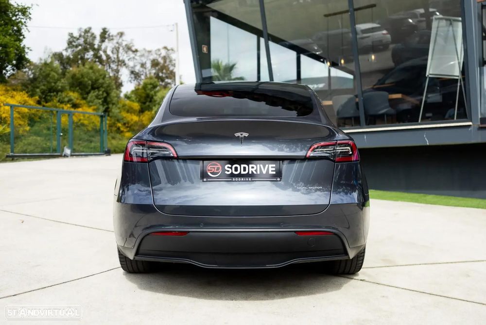 Tesla Model Y Long Range Tração Integral - 49