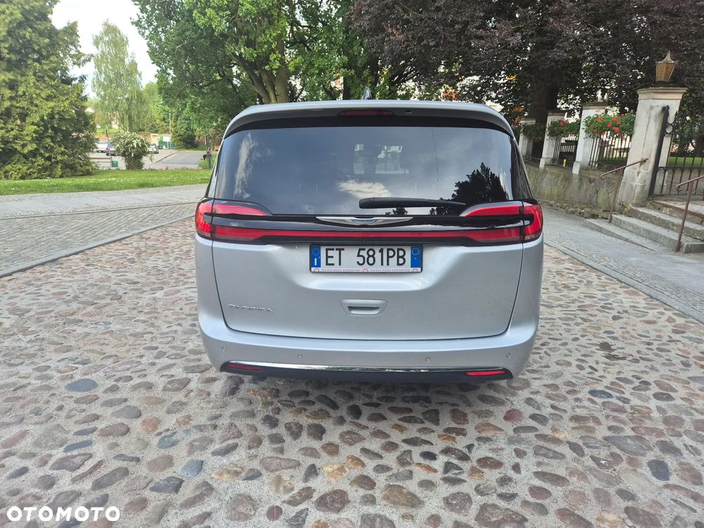 Chrysler Pacifica - 7