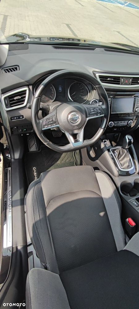 Nissan Qashqai 1.3 DIG-T N-Connecta DCT - 19