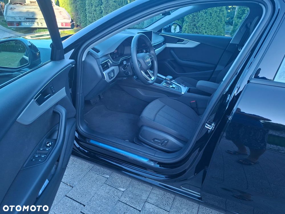 Audi A4 Limousine - 11
