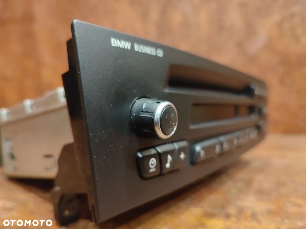 BMW E91 / E90 / E81 / E82 / E84 / E90LCI ORYGINALNE RADIO BMW BUSINESS CD W BARDZO DOBRYM STANIE EUROPA SPRAWNE W 100% O NR. 65 12 9 216 273 /  65 12 9 232 250 OEM - 14