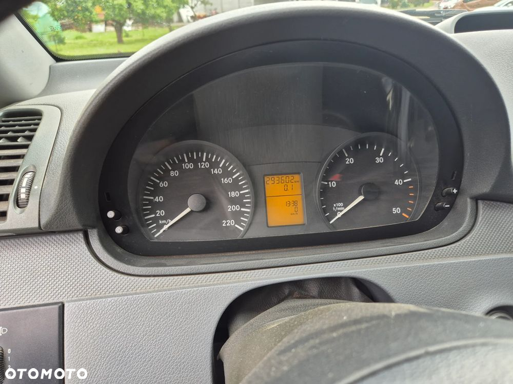 Mercedes-Benz Vito - 7