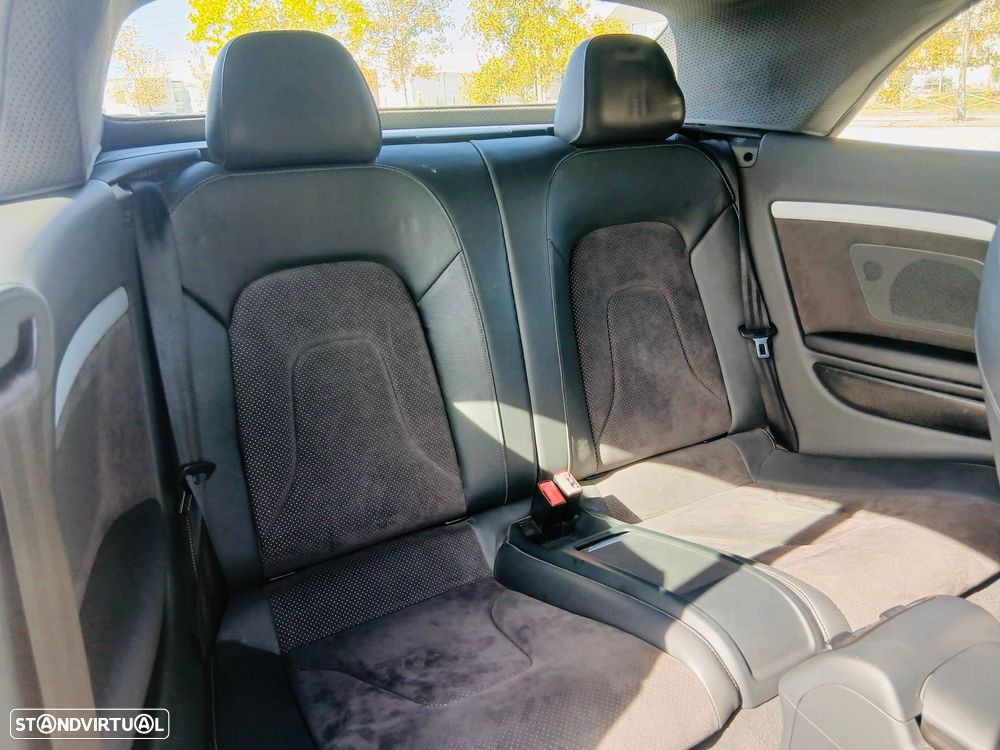Audi A5 Cabrio 2.0 TDi Multitronic S-line - 36