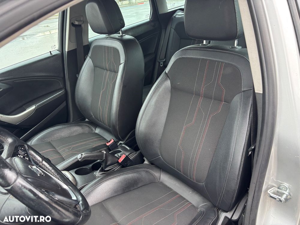 Opel Astra 1.7 CDTI DPF 150 Jahre - 16