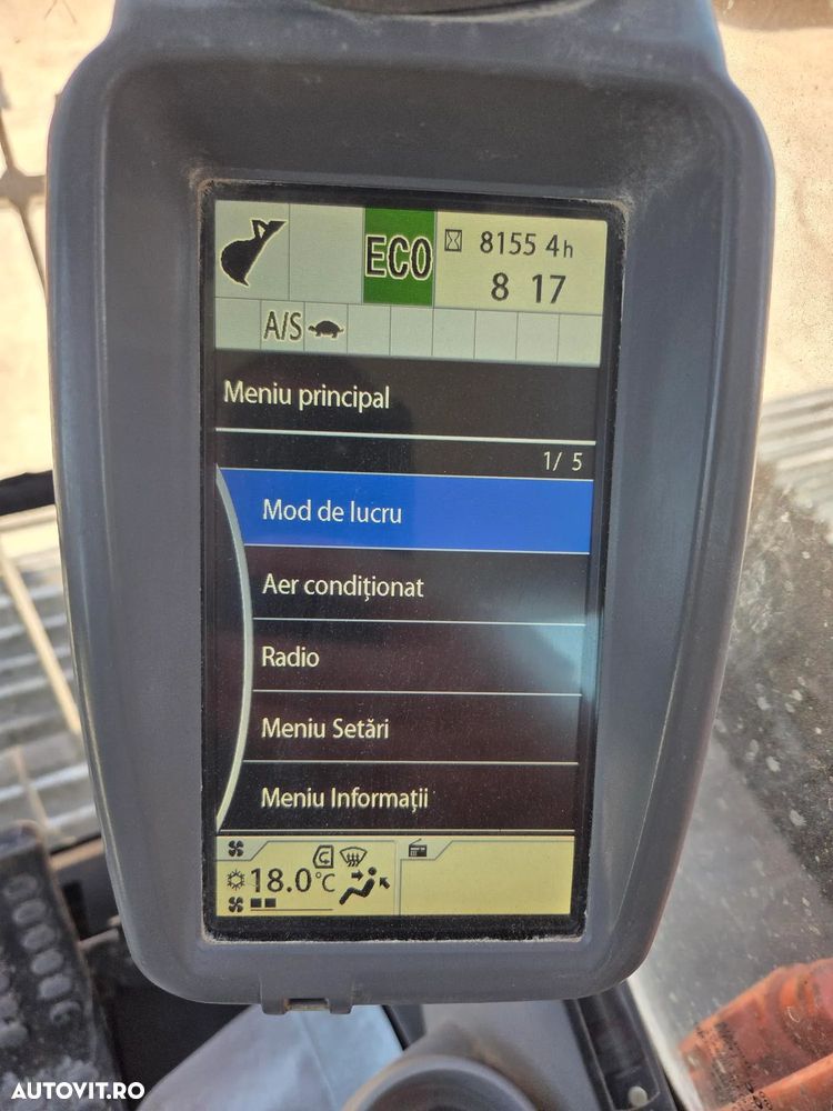 Hitachi ZX300LC-6, 2020, 8.155h, cupa NOUA 1,8m, 31,3 tone, protectie cabina, inst picon pe brate, gresare automata, lant 90% bun doar 700h deplasare, ad sapare 8m, motor Isuzu, 3 pompe hidr HITACHI, camera spate si laterale, STARE BUNA, 94.900 Eur+Tva - 5