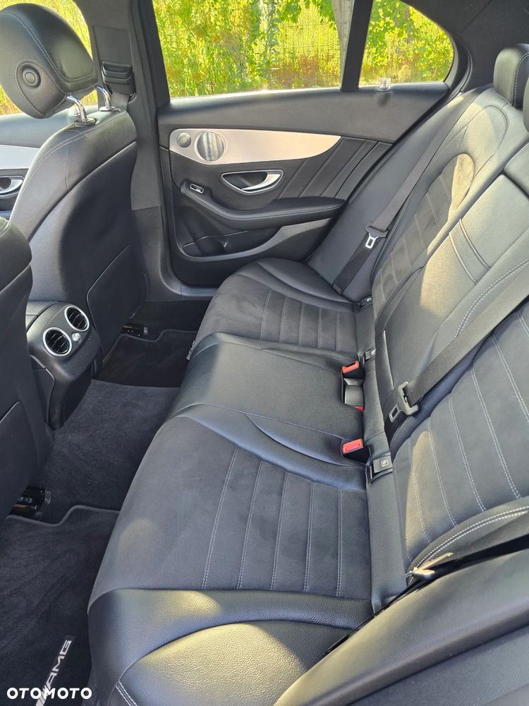 Mercedes-Benz Klasa C 300 e 9G-TRONIC - 25