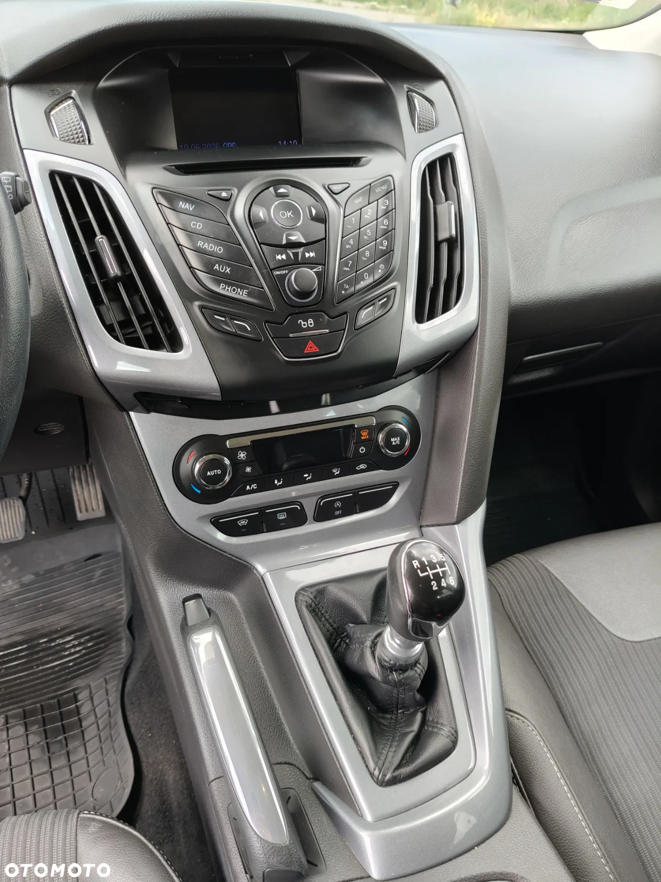 Ford Focus 1.6 EcoBoost Edition - 6