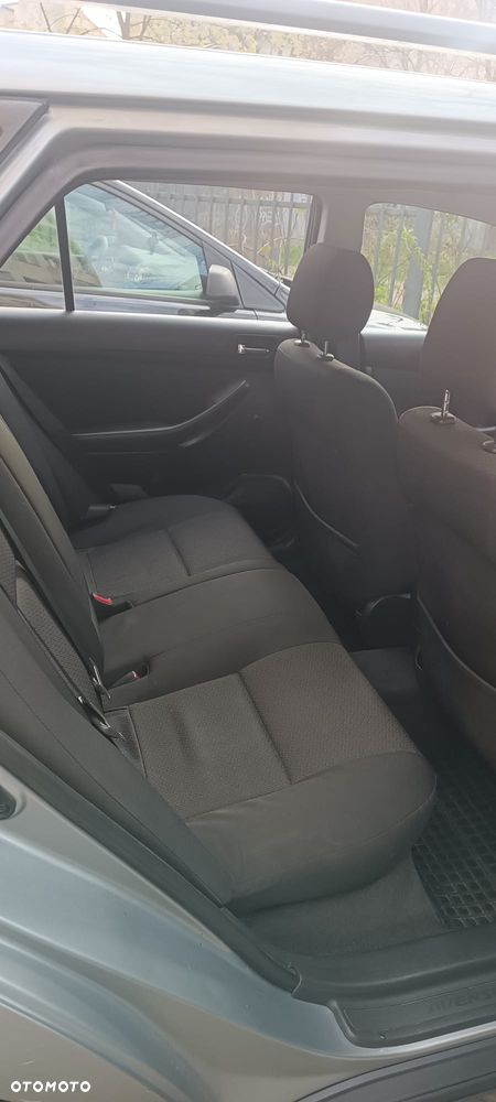 Toyota Avensis 1.8 VVT-i Sol - 5