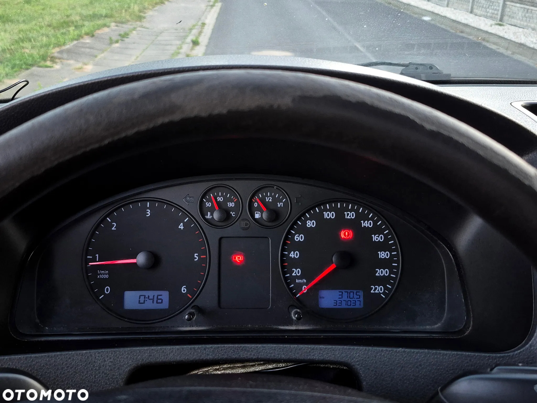 Volkswagen T5 1.9 TDI 105km. - 10