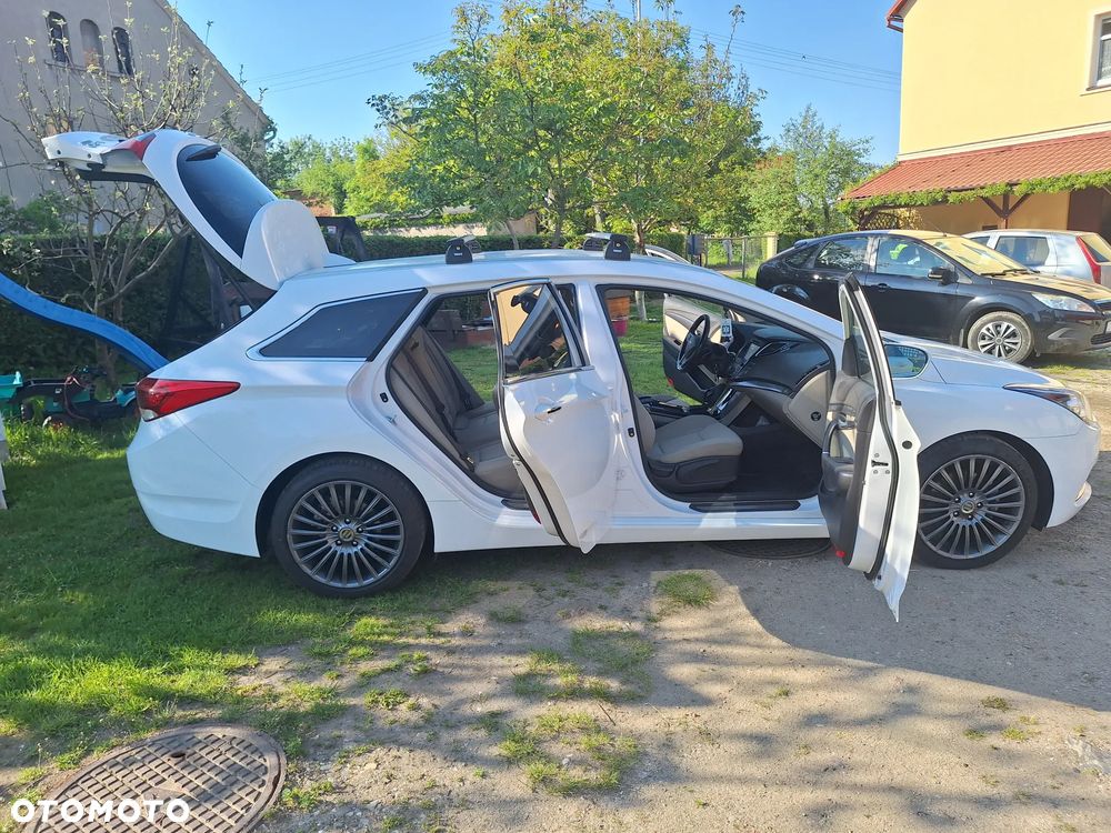 Hyundai i40 1.7 CRDi Comfort DCT - 24