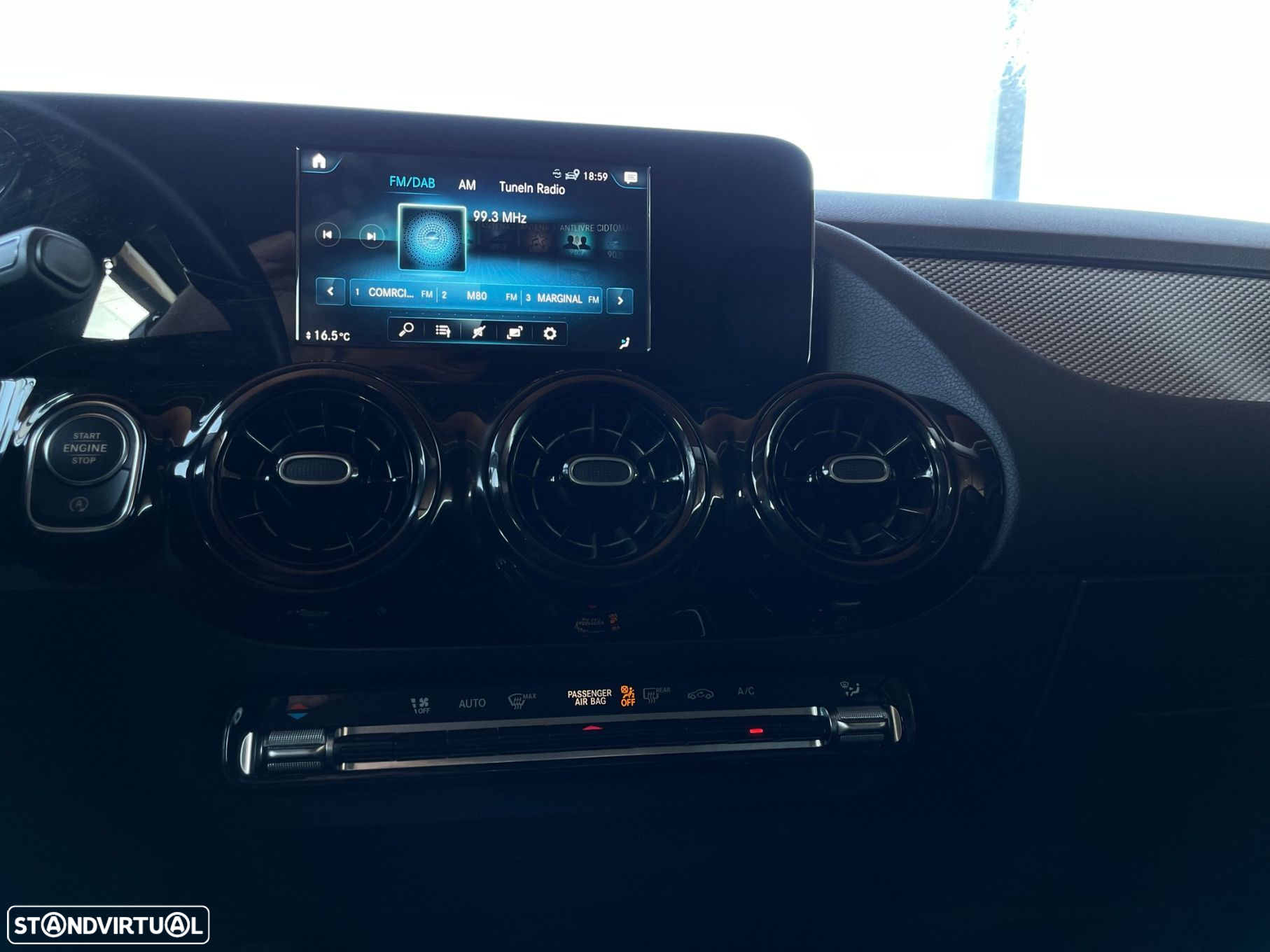 Mercedes-Benz GLA 180 d Progressive - 17