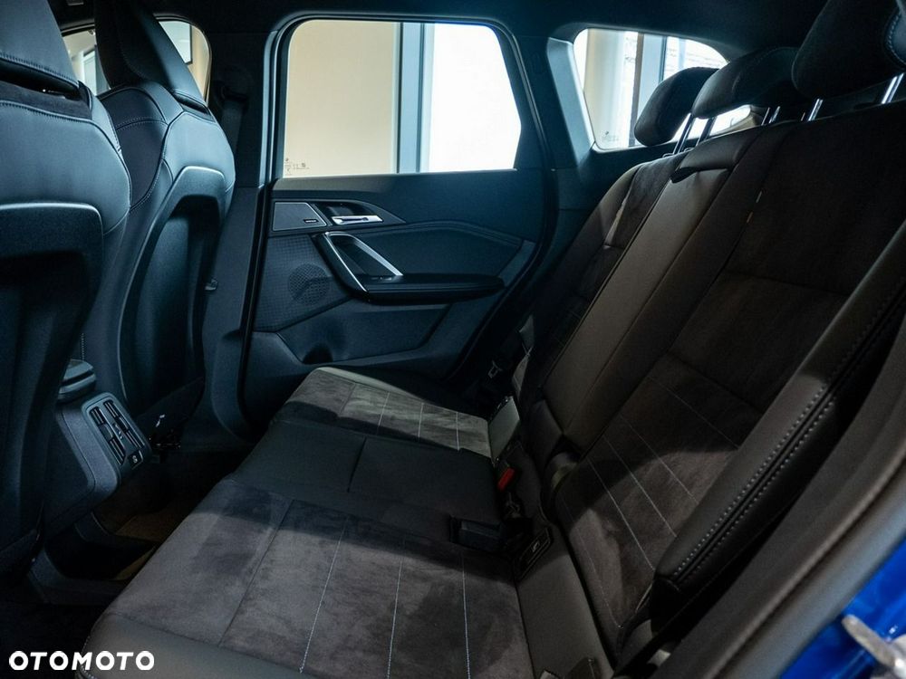 BMW X1 sDrive20i mHEV - 19