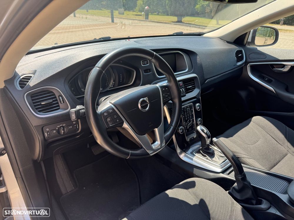 Volvo V40 2.0 D2 Inscription Geartronic - 8