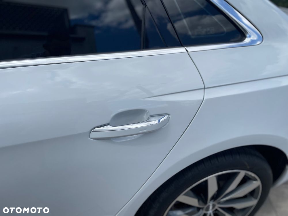 Audi A4 Limousine 40 TFSI S tronic design - 13