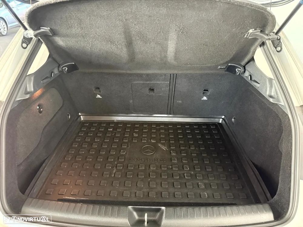 Mercedes-Benz GLA 200 - 14