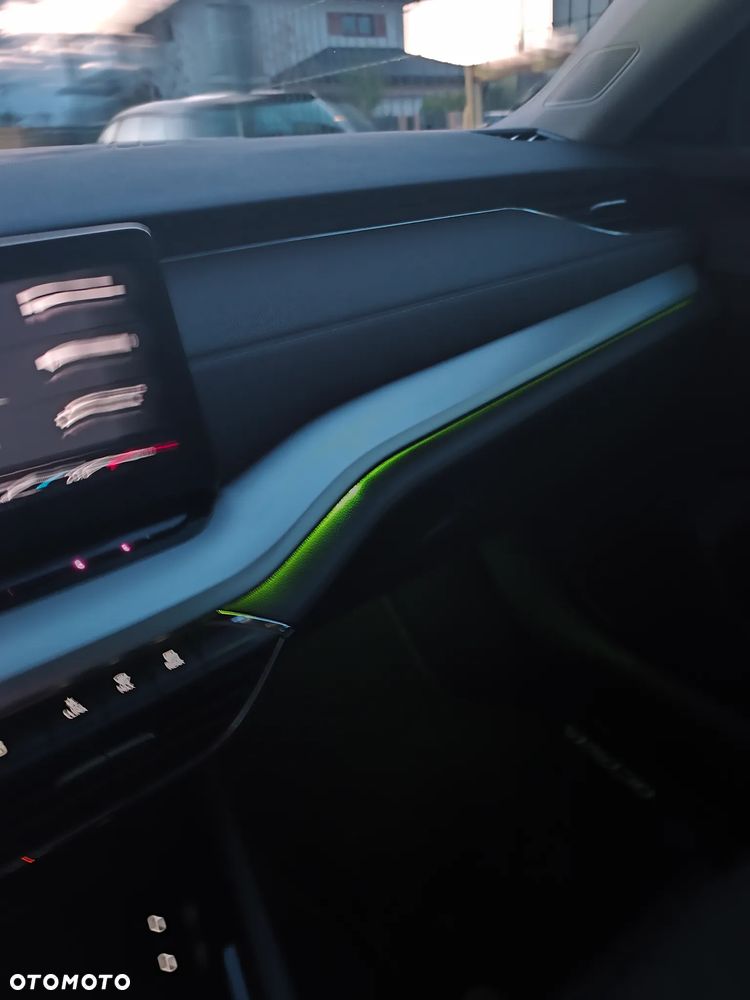 Skoda Octavia 1.5 TSI ACT Style DSG - 25