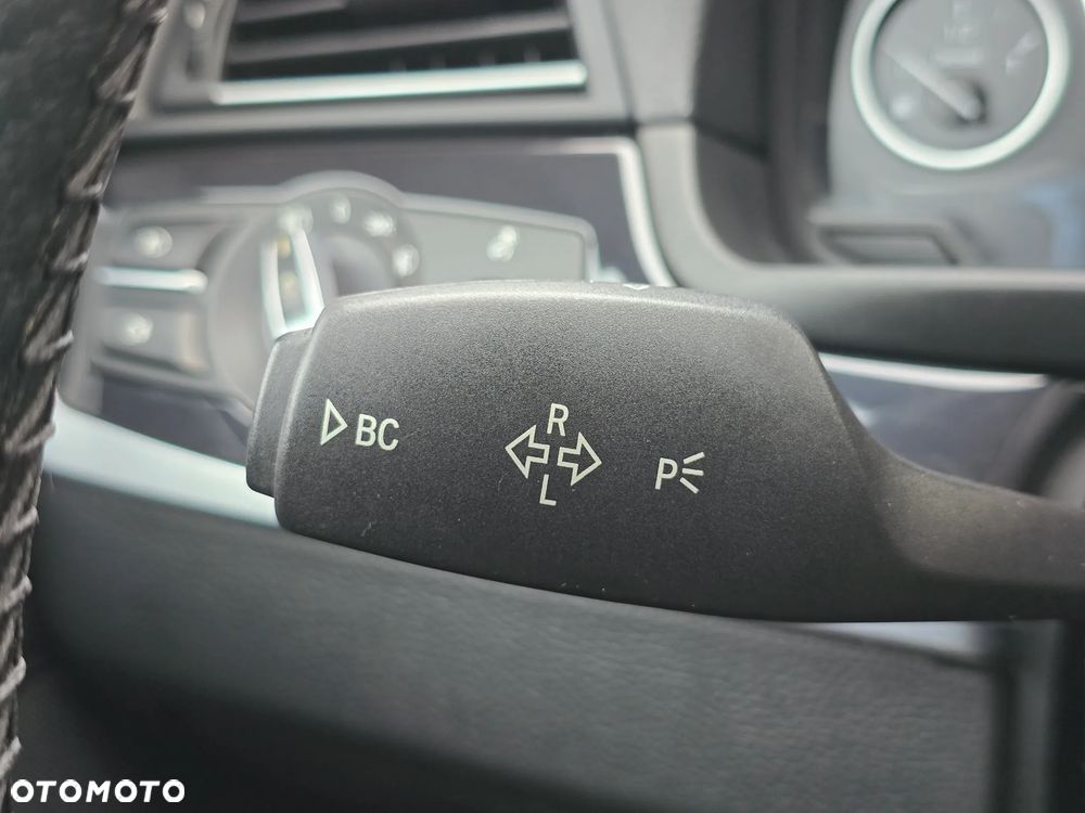 BMW Seria 5 - 29