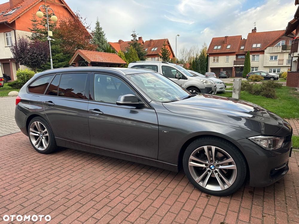 BMW 320D 2012 photo 4