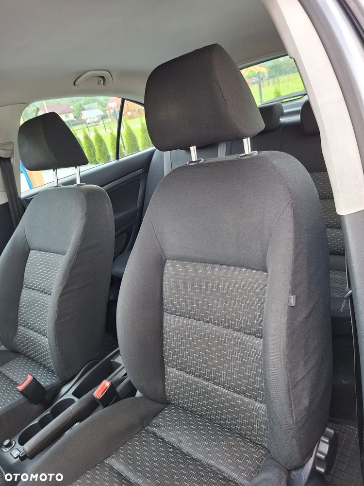 Skoda Octavia 1.6 Tour - 10