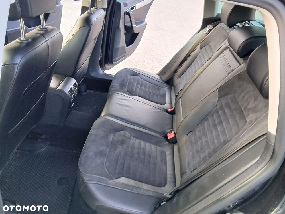 Volkswagen Passat 2.0 TDI DSG BlueMotion Technology Highline - 16