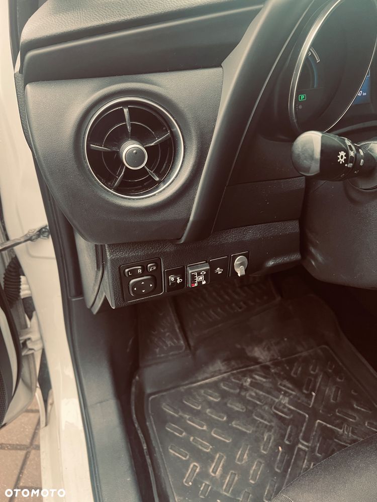 Toyota Auris - 9