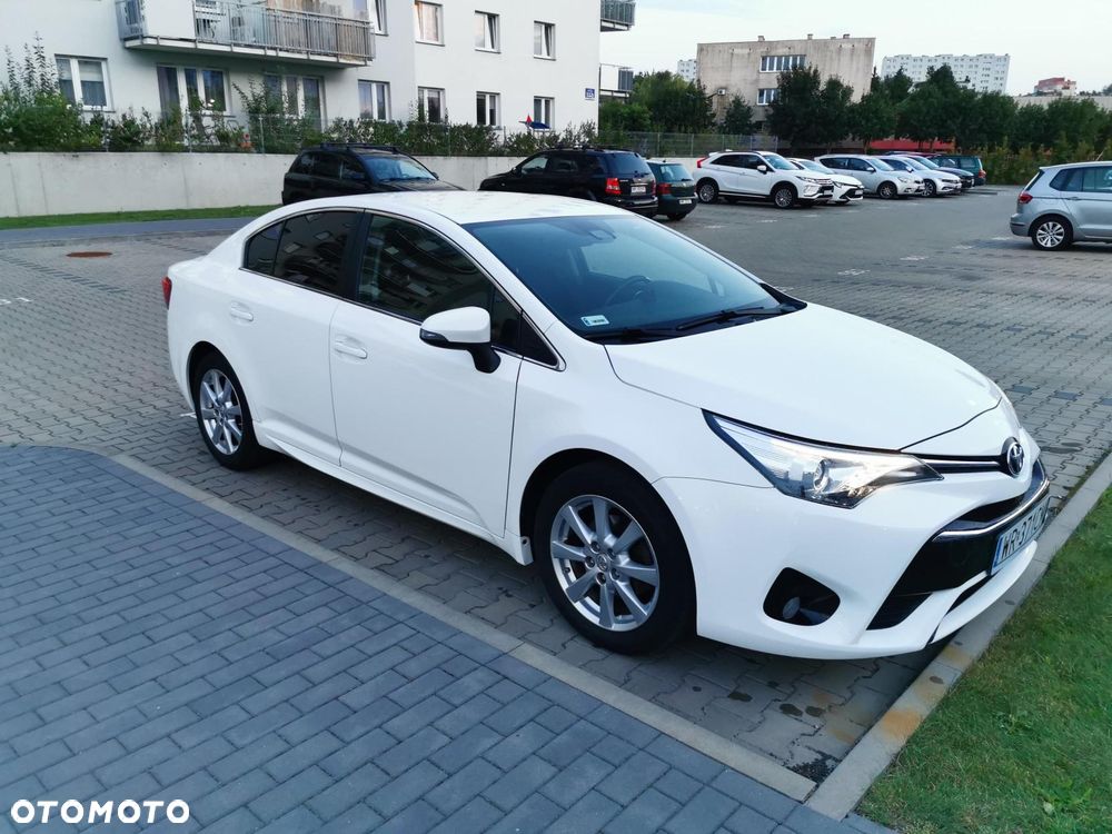 Toyota Avensis 1.8 Active - 4