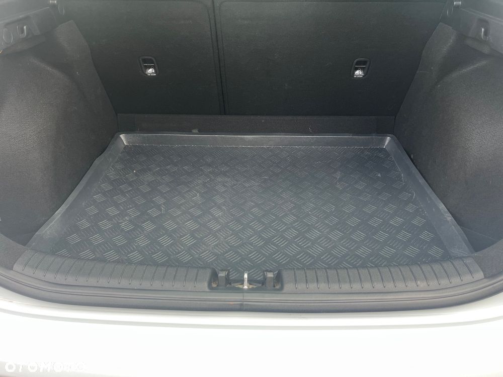 Kia Ceed 1.0 T-GDI M - 11