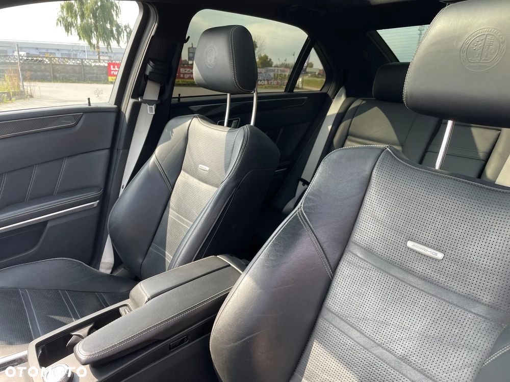 Mercedes-Benz Klasa E 63 AMG S 4-Matic - 19