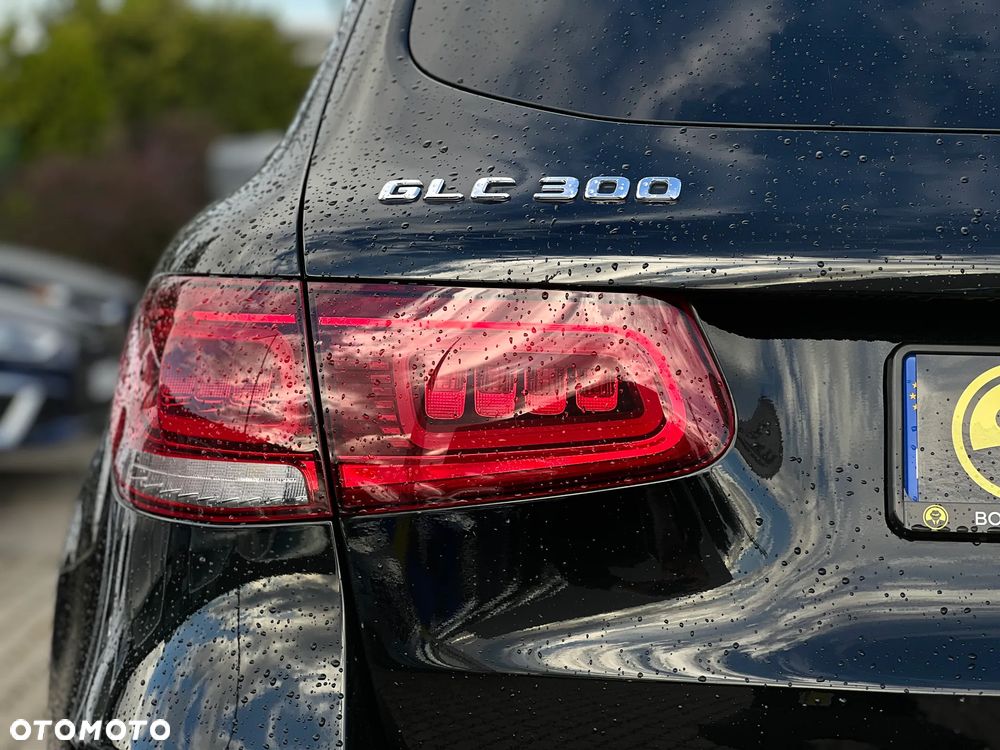 Mercedes-Benz GLC - 27