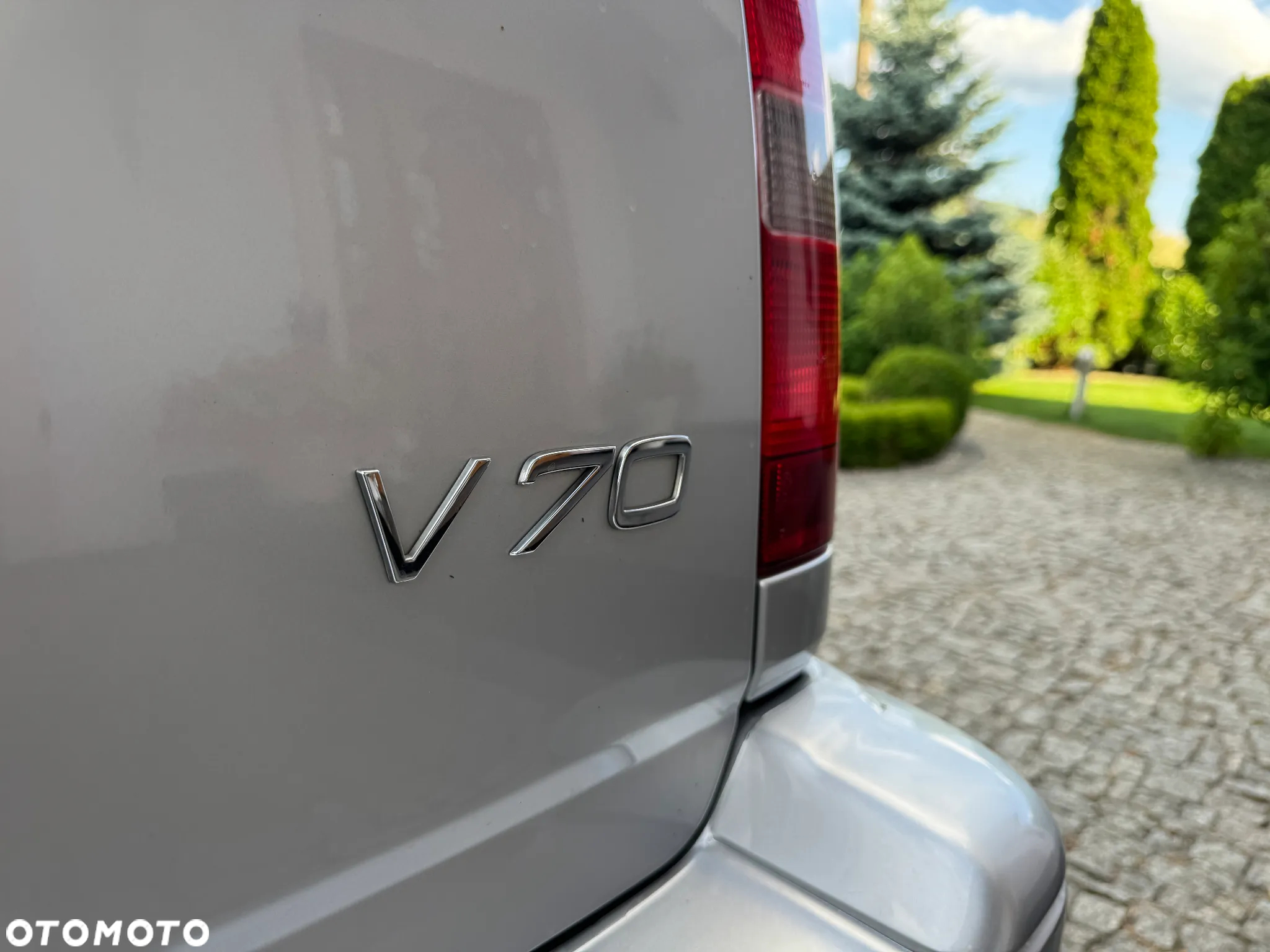 Volvo V70 2.4 T - 16