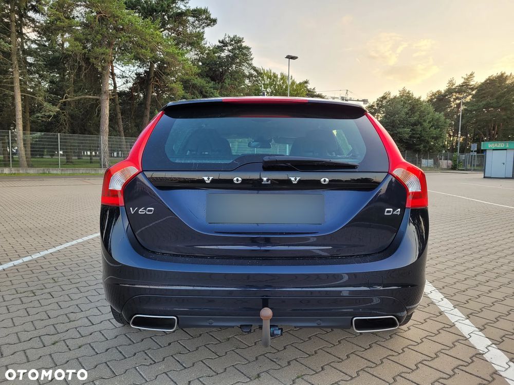 Volvo V60 D4 Momentum - 5
