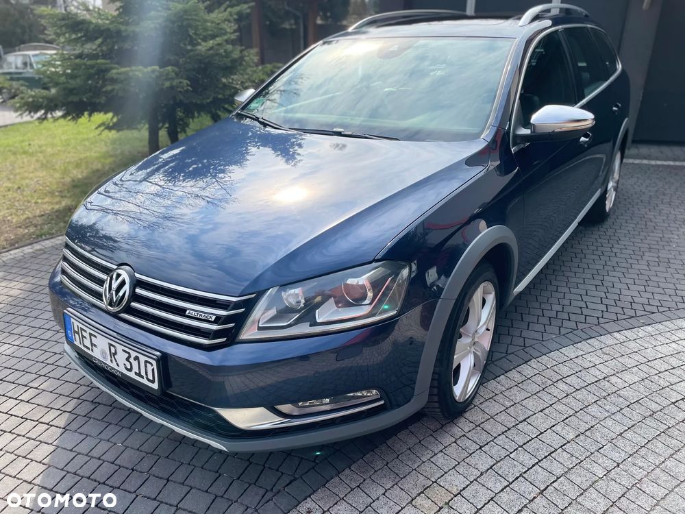 Volkswagen Passat Alltrack 2.0 TDI 4Motion DSG BlueMotion Tec - 4