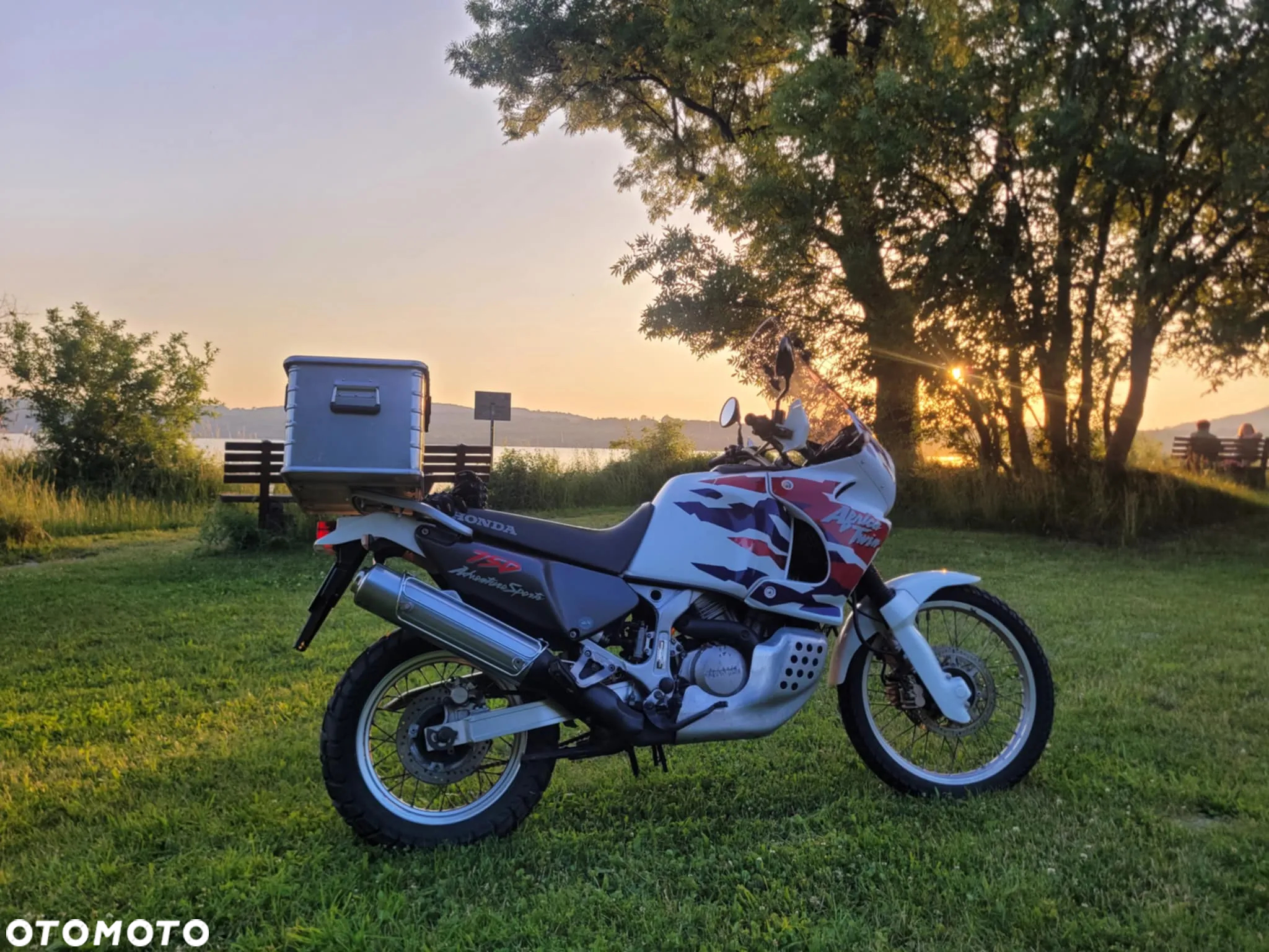 Honda XRV - 25