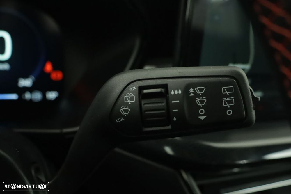 Ford Focus SW 1.0 EcoBoost MHEV ST-Line Aut. - 17