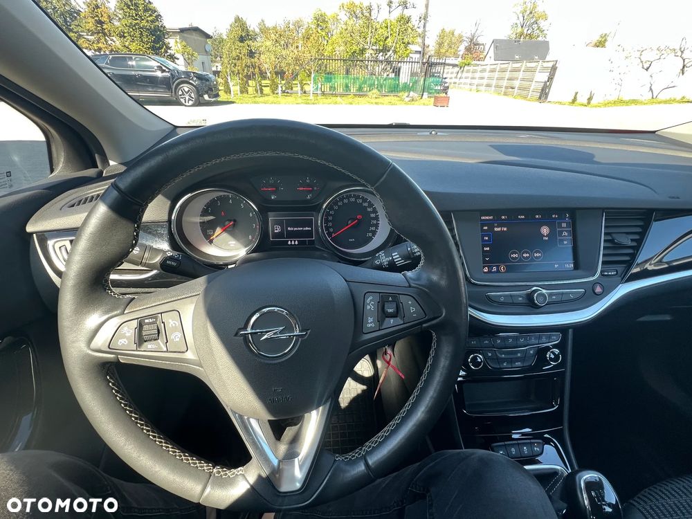 Opel Astra 1.2 Turbo Start/Stop Design&Tech - 12