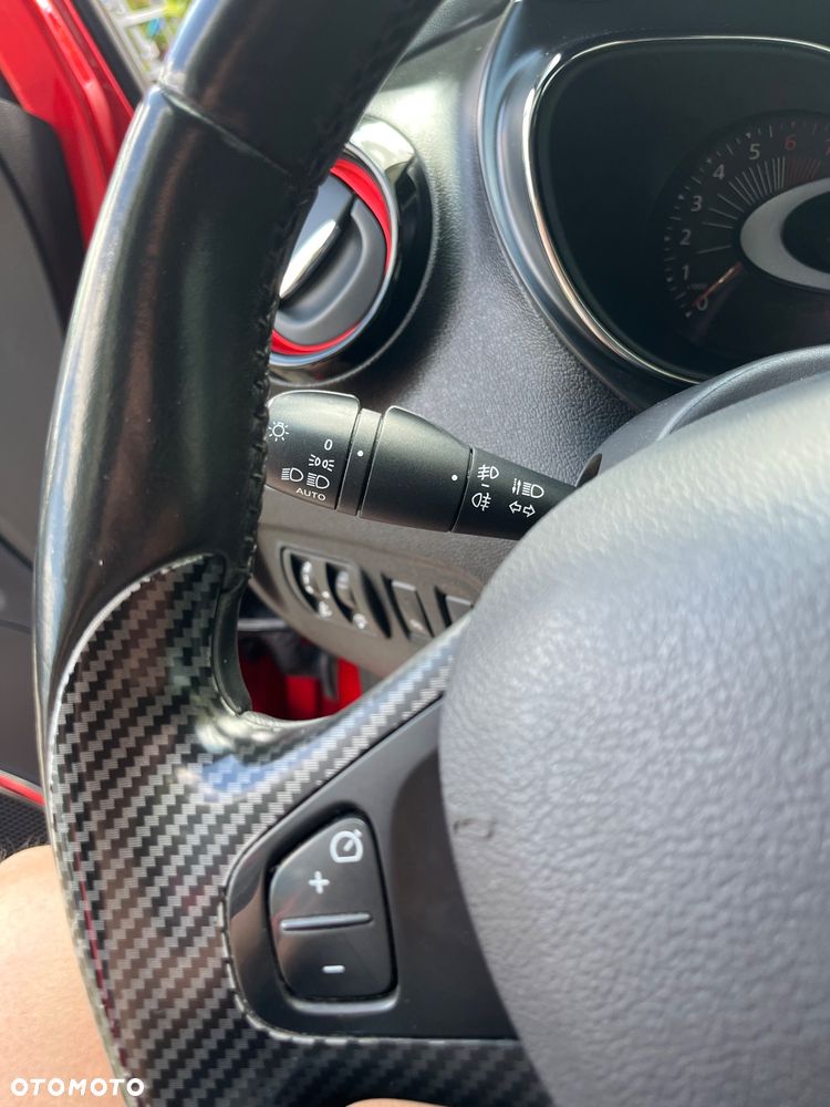 Renault Captur 0.9 Energy TCe Helly Hansen - 16