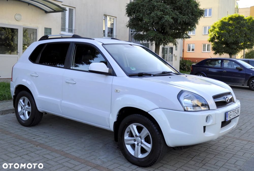 Hyundai Tucson 2.0 2WD GLS - 13