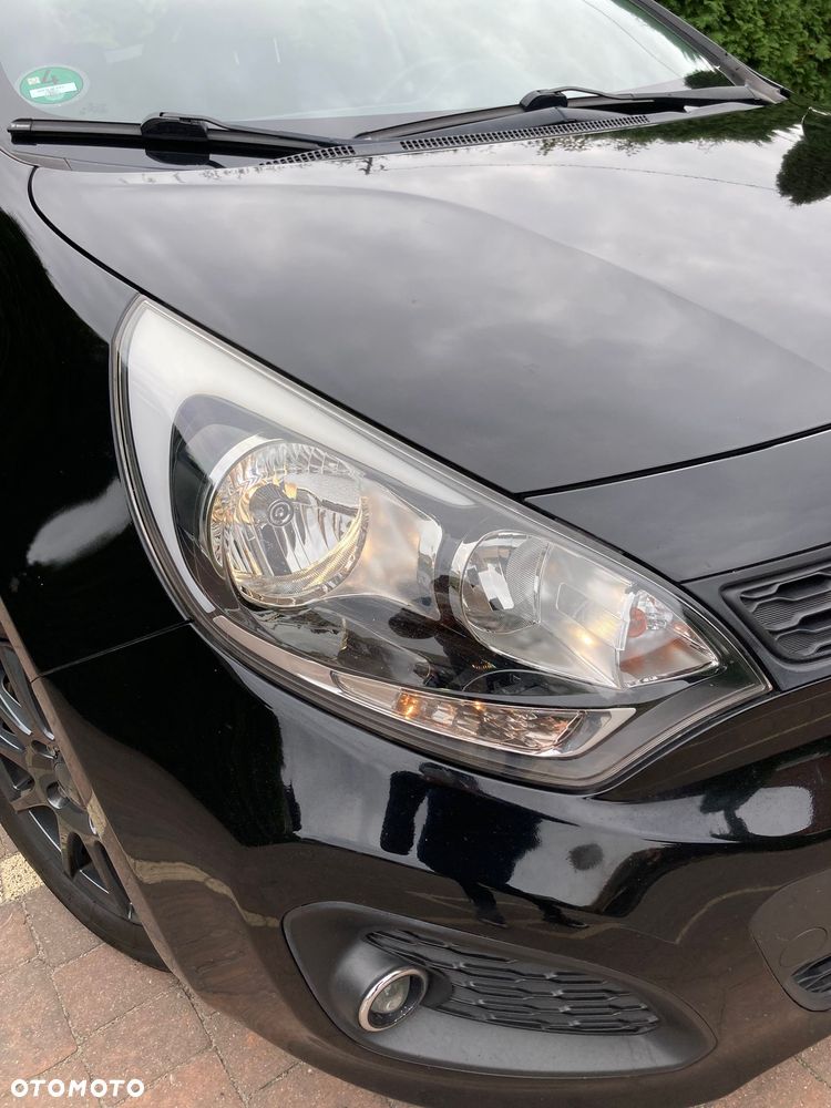 Kia Rio 1.4 L - 14