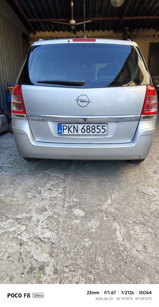 Opel Zafira - 1
