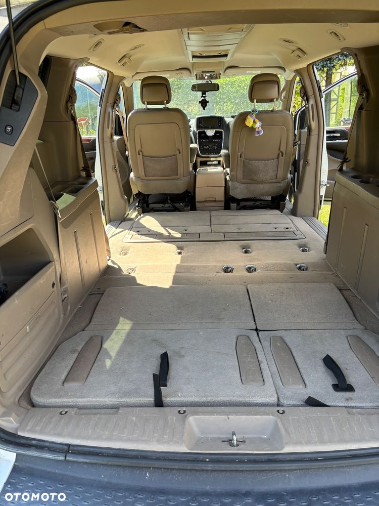 Chrysler Town & Country 3.6 Touring - 11