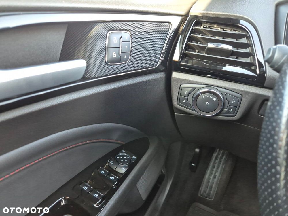 Ford Mondeo - 15