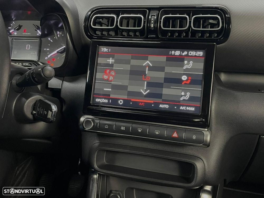 Citroën C3 Aircross 1.2 PureTech Shine - 17