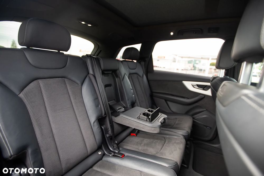 Audi Q7 55 TFSI e Quattro S Line Tiptr - 21