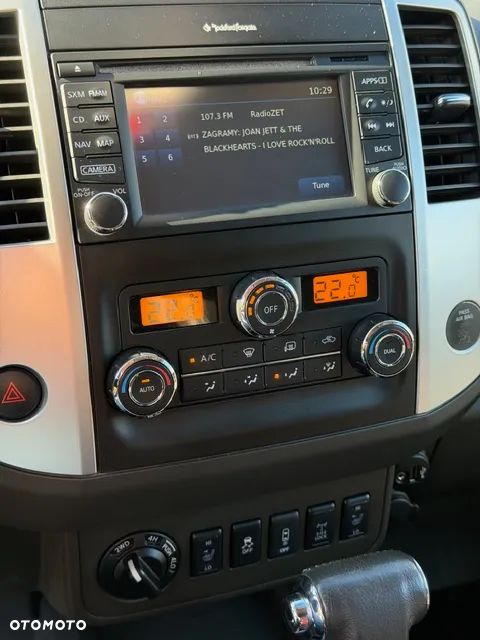 Nissan Frontier - 4