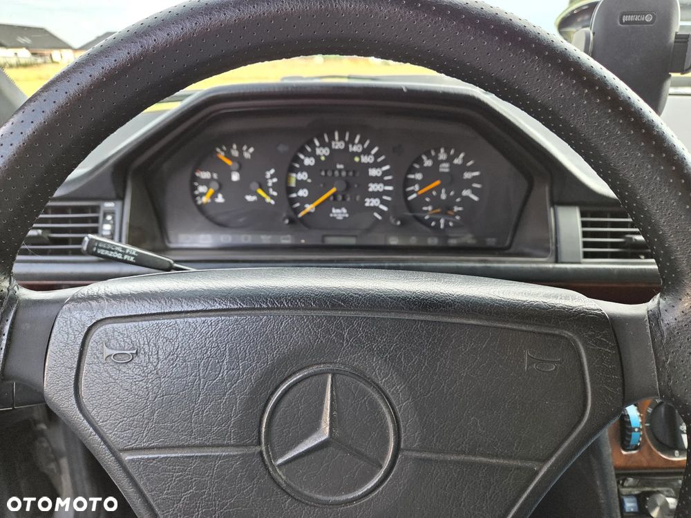 Mercedes-Benz W124 (1984-1993) - 9