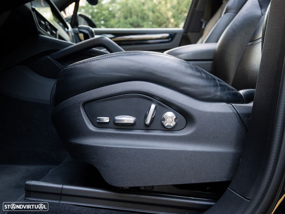 Porsche Cayenne S E-Hybrid - 17