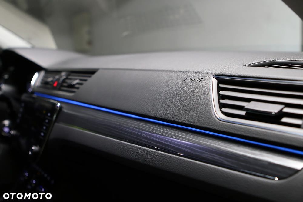 Skoda Superb 2.0 TSI Style DSG - 26