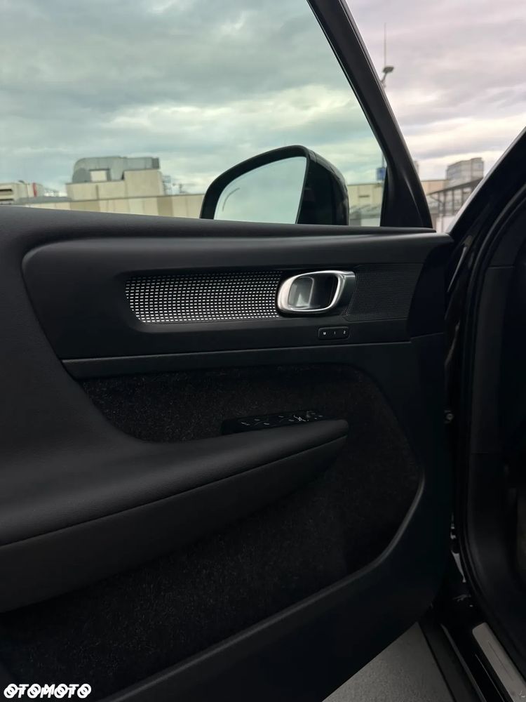 Volvo XC 40 T5 AWD Geartronic R-Design - 24